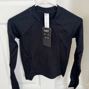 Women's Black Long Sleeve Top